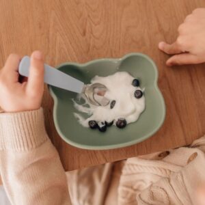 Silikoninis dubenėlis Bear su dangteliu Sage